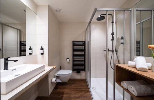 Doebriach Hotel | Dreibettzimmer - Familiengut Hotel Burgstaller