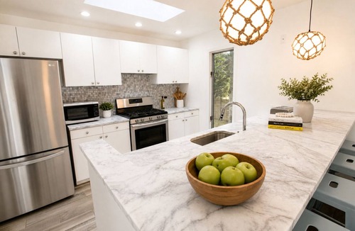 Clearwater Beach House | East Hampton Beach House · Heated Pool, Bay Beach Club, Pet Friendly
