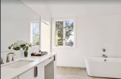 Springs House | East Hampton Estate-POOL HOT TUB+Ocean 1wk Jun-Sep