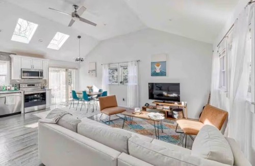 East Hampton North House | EastHamptonChic&Modern Renovation, Close 2 Beaches&Village