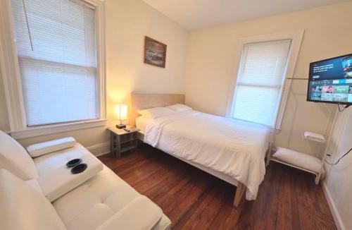 Queens Apartment | Entire Beautiful 1BR for You! [R]