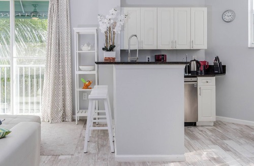 Downtown West Palm Beach Apartment | Entire rental unit. Beautiful One-Bedroom Rental Apartment, West Palm Beach