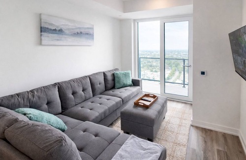 Kitchener Condo | Executive King Condo With Home Cinema | Bowling,Pool,Gym,Sauna,Hot Tub,Lounge