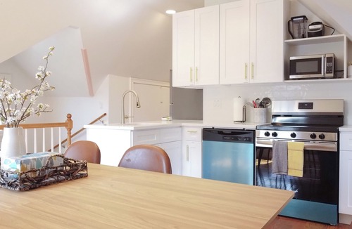 Stamford Apartment | Family-friendly Stamford Downtown Delight