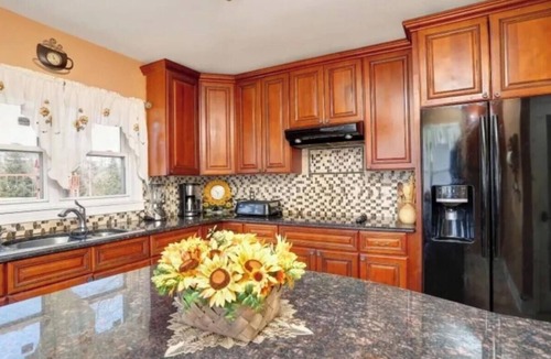 Clifton House | MAJOR INTERNATIONAL SPORTING EVENT , BEAUTIFUL 4 br. HOUSE RENTAL in CLIFTON NJ.