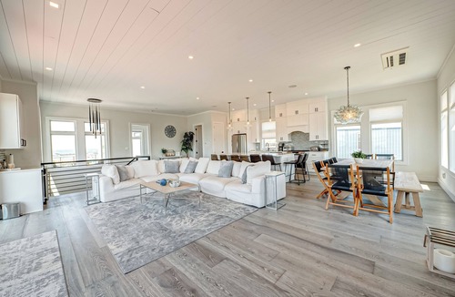 Ocean Bay Park House | Fire Island White House - Ocean Bay Park 5 Bedroom Bayview Home - Sleeps 18!