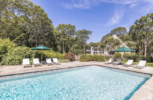Springs House | Gated Estate - 5BR nr Beach: Heated Pool, Jacuzzi, Tennis, Landscaped gardens