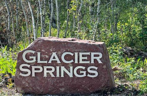 Babb Other | Glacier Borealis - 27’ Glamping Trailer by Glacier