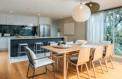 Waiheke Island House | GLASSHOUSE | Coast & Country | WINTER DEAL