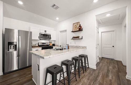 Gonzales House | Gonzales Work+Stay House near HWY 30/44 & I-10