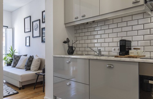 Santa Engracia Apartment | Graça Duplex View by Lisbon Heart