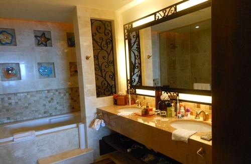 Marina Resort | Grand Solmar One Bedroom Master Suite