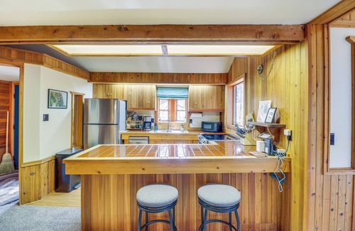Whitefish Cottage | 'griz Den' Cabin w/2 King Beds Near Glacier!