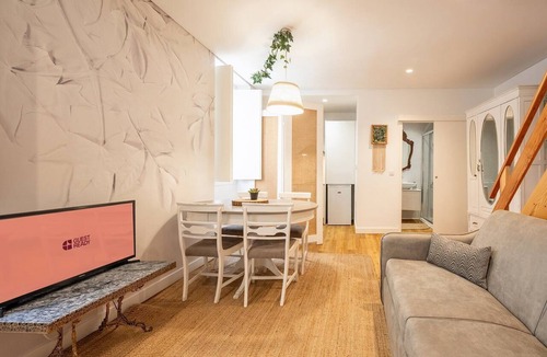 Encarnacao Apartment | GuestReady - Autumn Apartment
