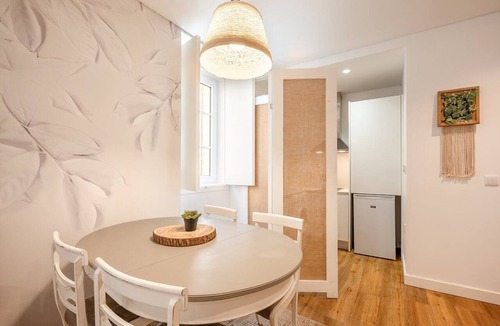 Encarnacao Apartment | GuestReady - Autumn Apartment
