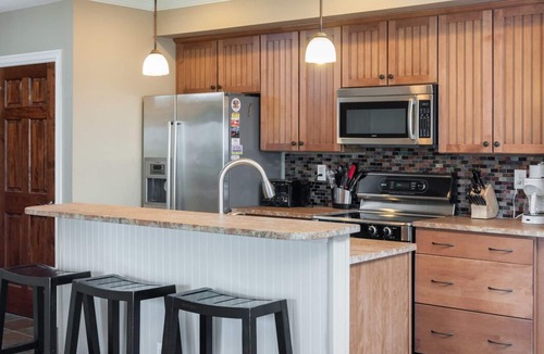 Kill Devil Hills Condo | Happy Days: Oceanfront Condo, Pool, Terrace