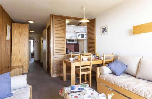Val-Thorens Apartment | Hauts De Chaviere A13 by Interhome