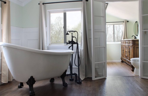 Danbury Villa | Hidden Hillside Villa One Hour from NYC
