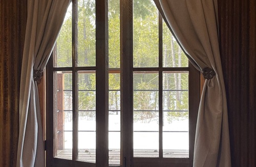 West Glacier Apartment | Hiker's Rest: A Relaxing Retreat 5 miles from Glacier National Park