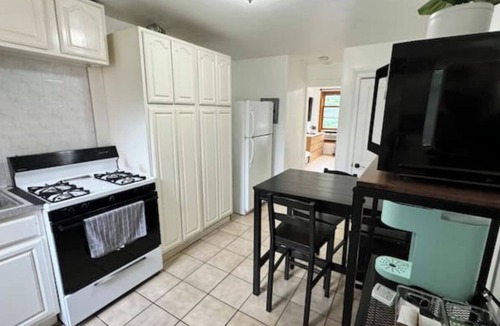 The Waterfront Apartment | Historical Downtown Jersey City apartment near NYC