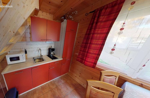 Bodensdorf House | Holiday Home in Bodensdorf by Lake Ossiach