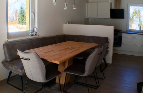 Arnoldstein House | Holiday Home 'Ferienhaus Seltschach 193' with Mountain View, Private Terrace & Washing Machine