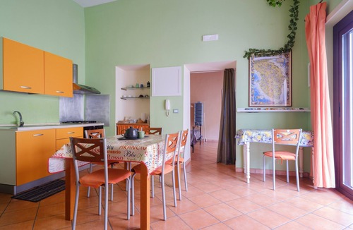 Galatina House | Holiday Home 'I Colori di Civico 19' with Terraces & Wi-Fi