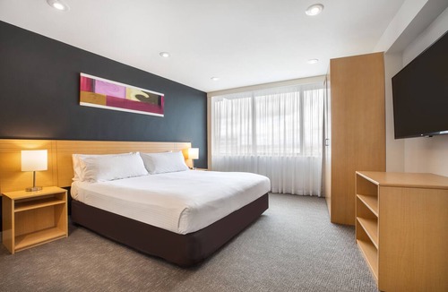 Melbourne Airport Hotel | Holiday Inn Melbourne Airport by IHG