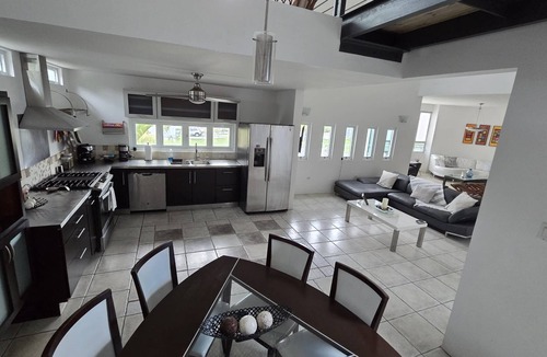 Miradero House | House with amazing architecture with private pool and full A/C.