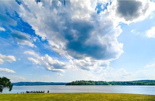 Verplanck House | Hudson Valley Home Near Hudson River/Lake Meahagh