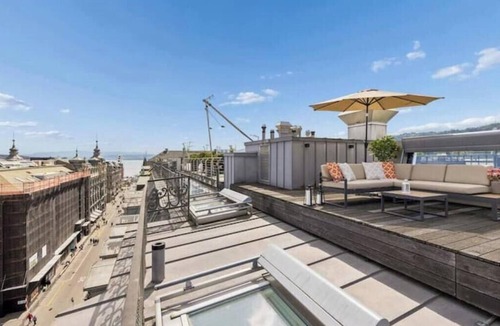 Old Town Apartment | IKON Old Town Penthouse | AC, Lake & Mountain View