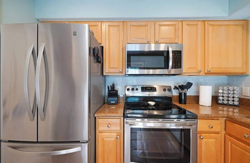 Jupiter Landing House | Jupiter Retreat with Private Pool By Dream Vacation