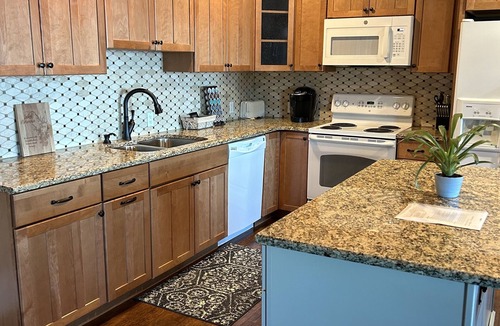 Mayhew Apartment | Lake Norman Waterfront Apartment, Private Entrance, Dock + Hot Tub, Sunset Views