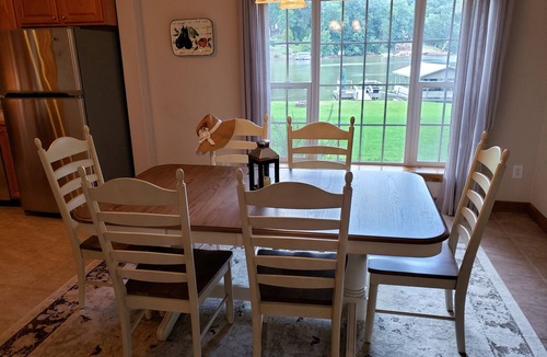 Dixie - Berryhill Apartment | Lake Wylie waterfront apartment with dock.