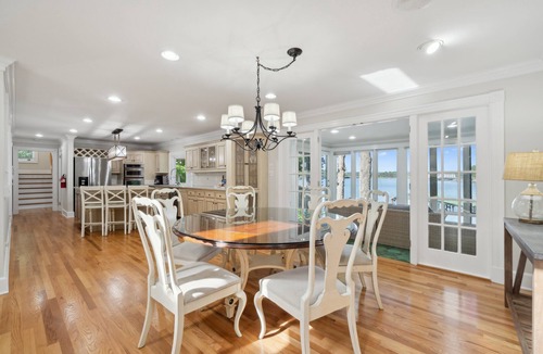 Terrell House | Lakeside Living - Firepit, Outdoor Fireplace, Kayaks, Arcade and much more!