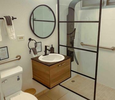 Pedernales House | LaLolitaVilla - walking distance to Playa Buye!