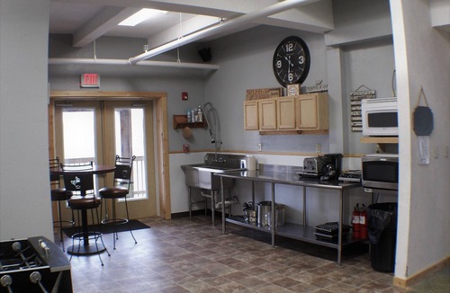 Southcrest Cabin | Large Group bunkroom sleeps up to 69