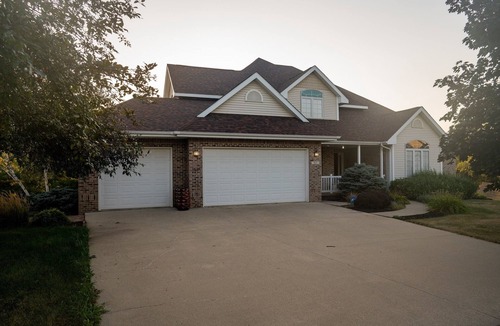 Newton House | Large home with foosball & pool tables, theatre room, XL kitchen (pet friendly!)