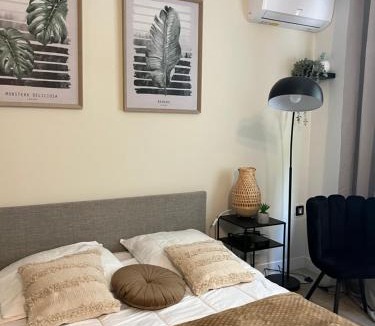 Saint Philippe Apartment | LE MIRAMAR Nice - Clim, Parking, Wifi et piscine