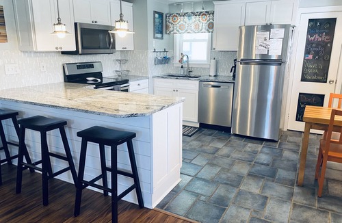 Kill Devil Hills Cottage | * Lively Up Yourself * Great Summer Rates!