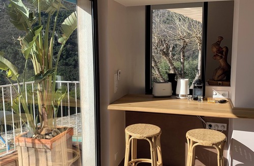 Saint-Jeannet Apartment | loft in a provencal village with sauna spa fitness with view over the sea