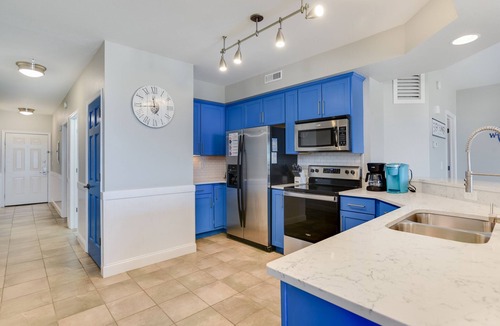 Kill Devil Hills Condo | Love at First Flight: Oceanfront, Shared Pool