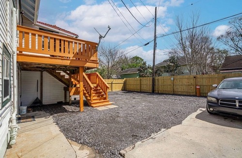 Central Carrollton Association Apartment | Lovely 3 Bedroom in Uptown New Orleans