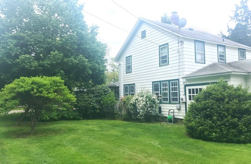 Madison Center House | Lovely summer cottage. Steps to the water, The Madison Beach Club, and town.