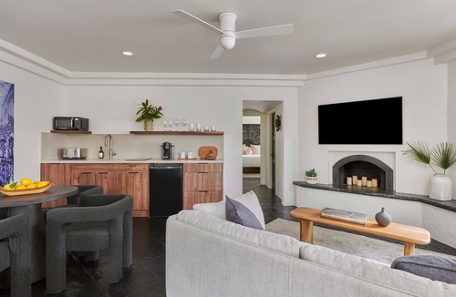 Historic Tennis Club Villa | Lucille Palm Springs