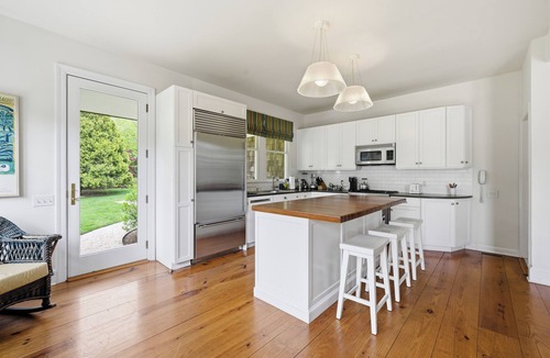Bridgehampton House | Lushly Landscaped, Light and Spacious Family Home with a 65' Pool