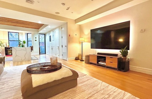 Ocean Hill House | Luxury Extended Stays. King Beds. 3 Bedrooms. Manhattan 20 Mins. 5 Subway Lines