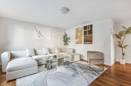 White Plains House | Luxury NY Home with Game Room & Free Parking