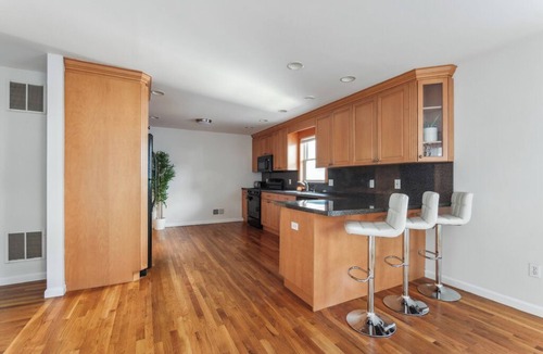 White Plains Villa | Luxury NYC Home Game Room Free Parking