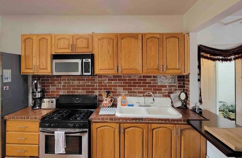 Bedford-Stuyvesant Apartment | Maison de sirènes 2, Bohemian, ecclectic apartment